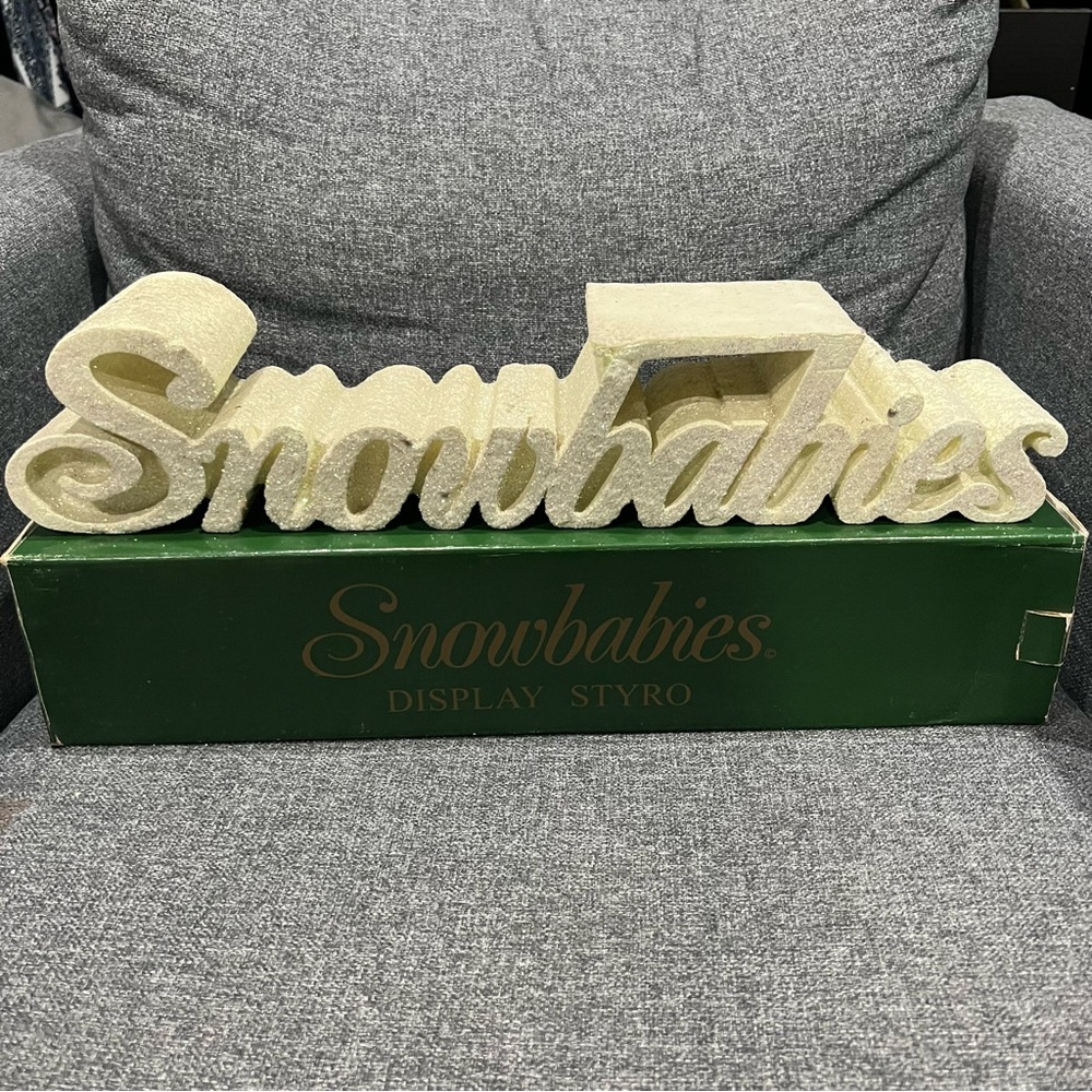 Department 56 Snowbabies Styrofoam display